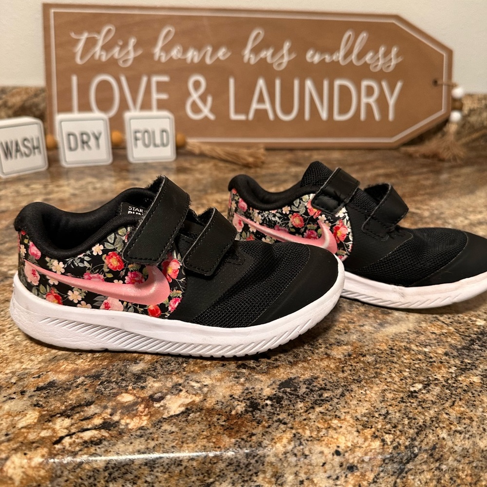 Girls Nike Star Runner Shoes